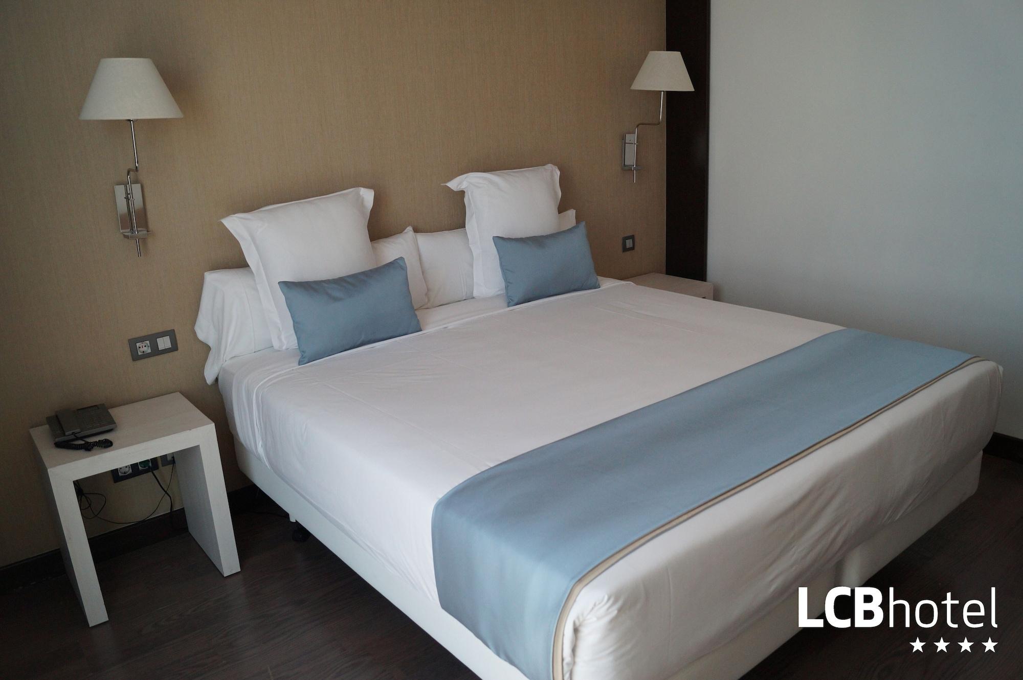 Lcb Hotel Фуэнлабрада Экстерьер фото