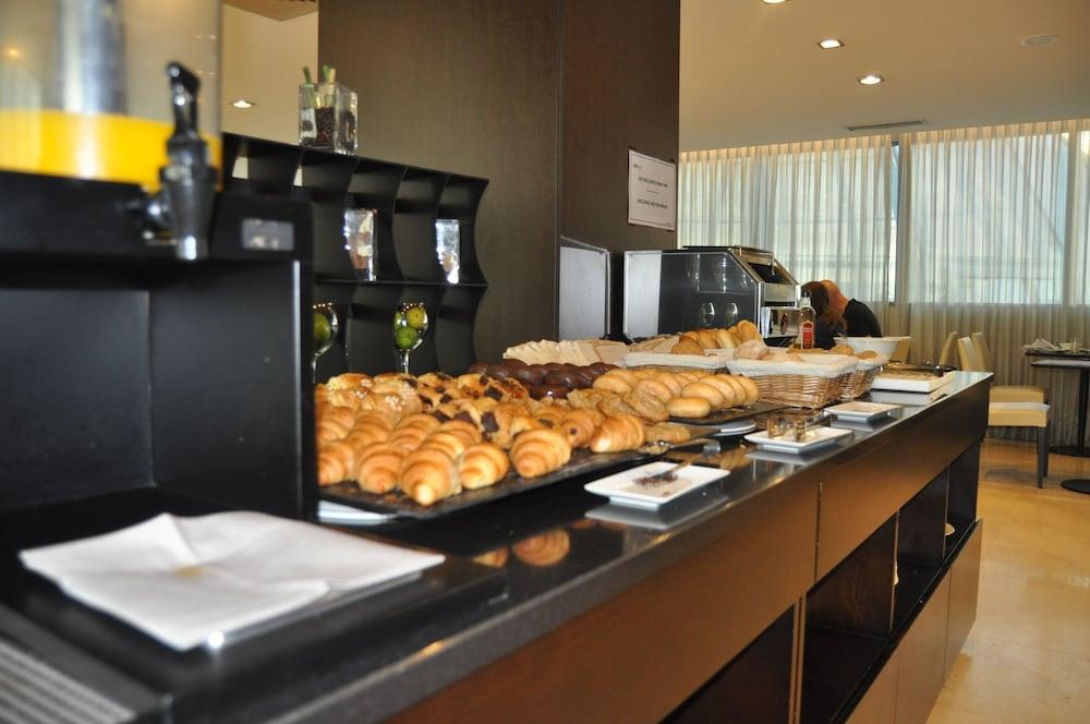 Lcb Hotel Фуэнлабрада Экстерьер фото