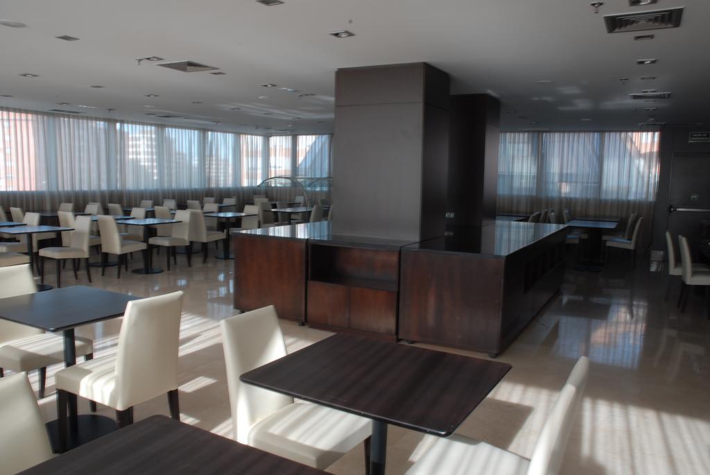 Lcb Hotel Фуэнлабрада Экстерьер фото