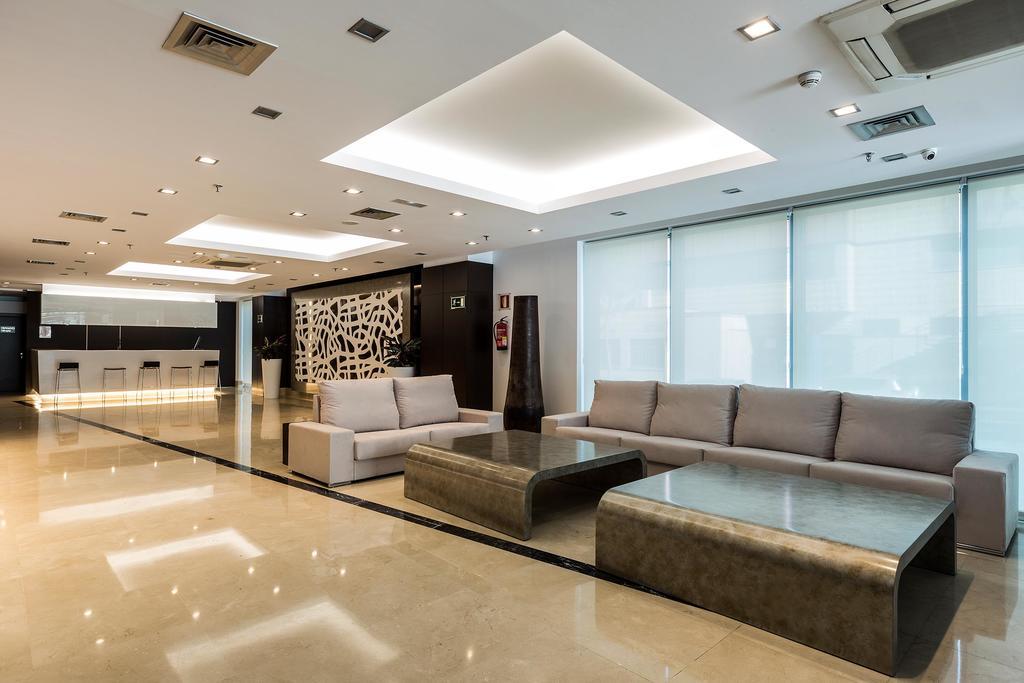 Lcb Hotel Фуэнлабрада Экстерьер фото